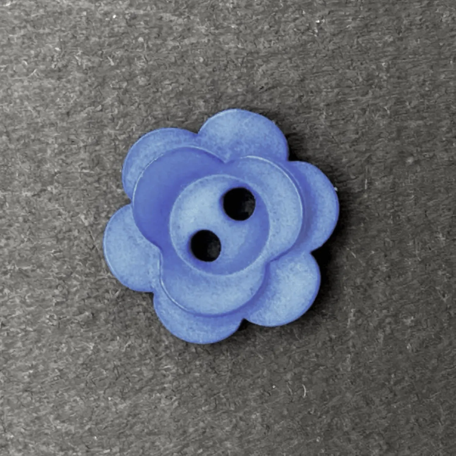 2 Hole Matt Flower Button 15mm