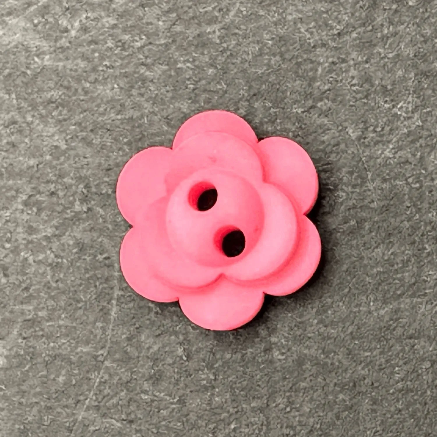 2 Hole Matt Flower Button 15mm