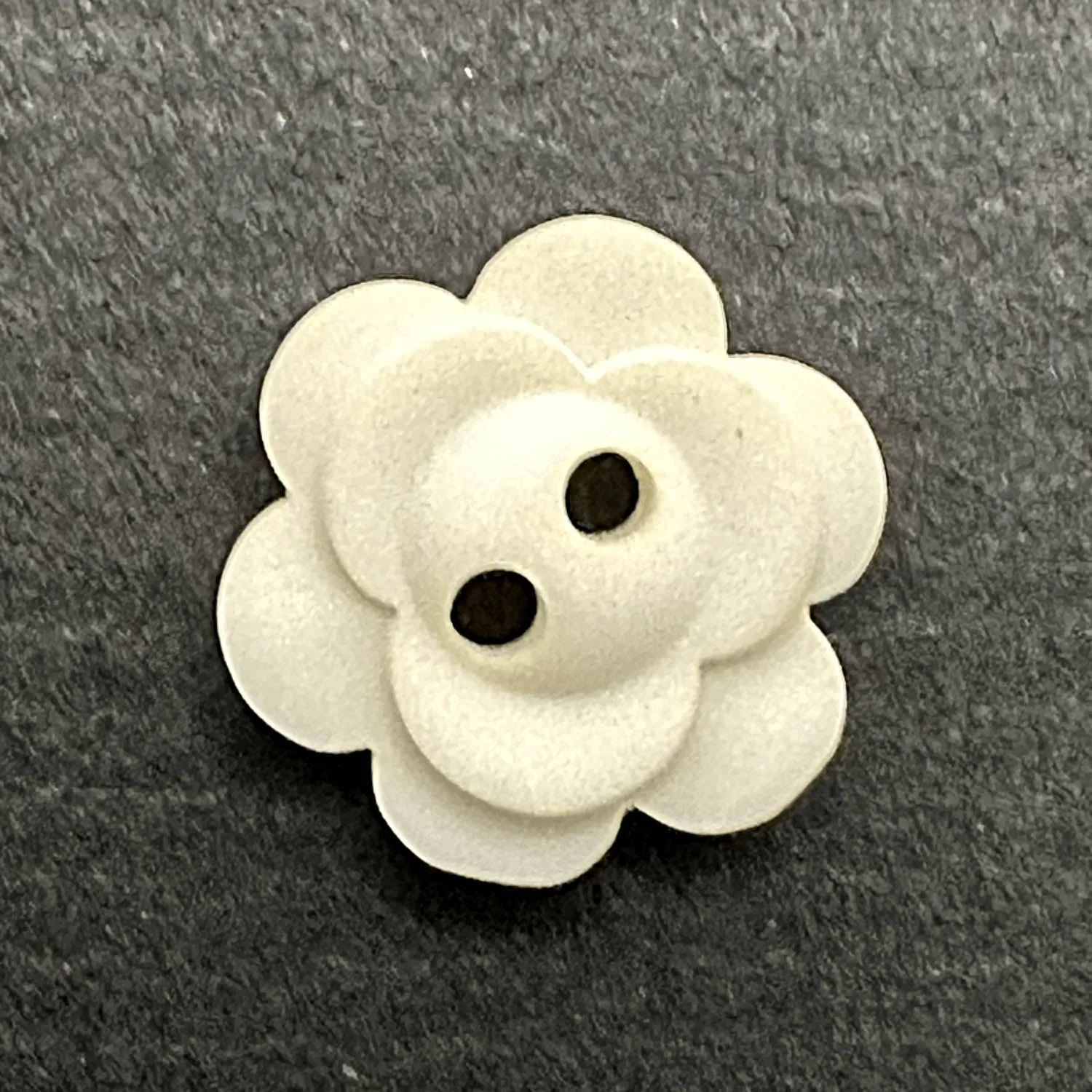 2 Hole Matt Flower Button 15mm