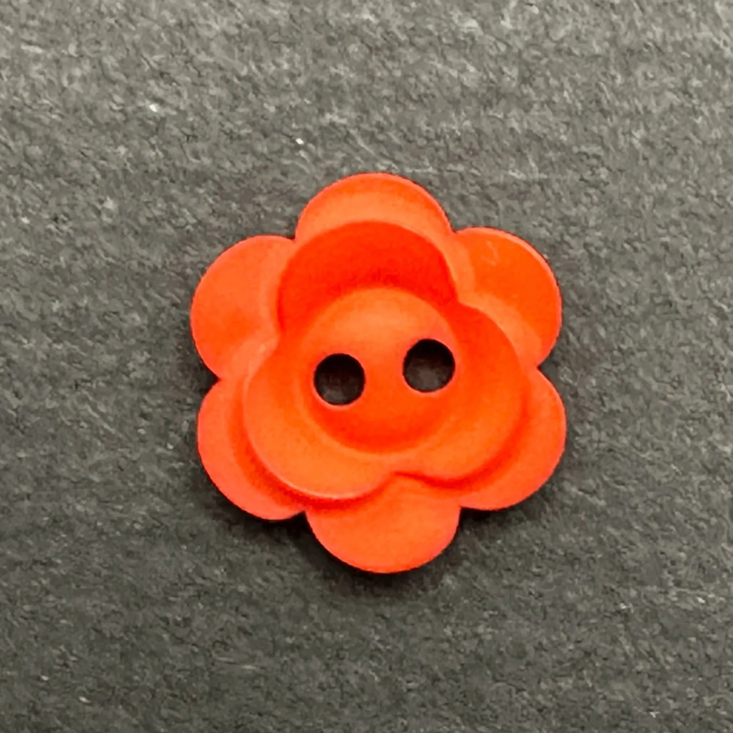 2 Hole Matt Flower Button 15mm