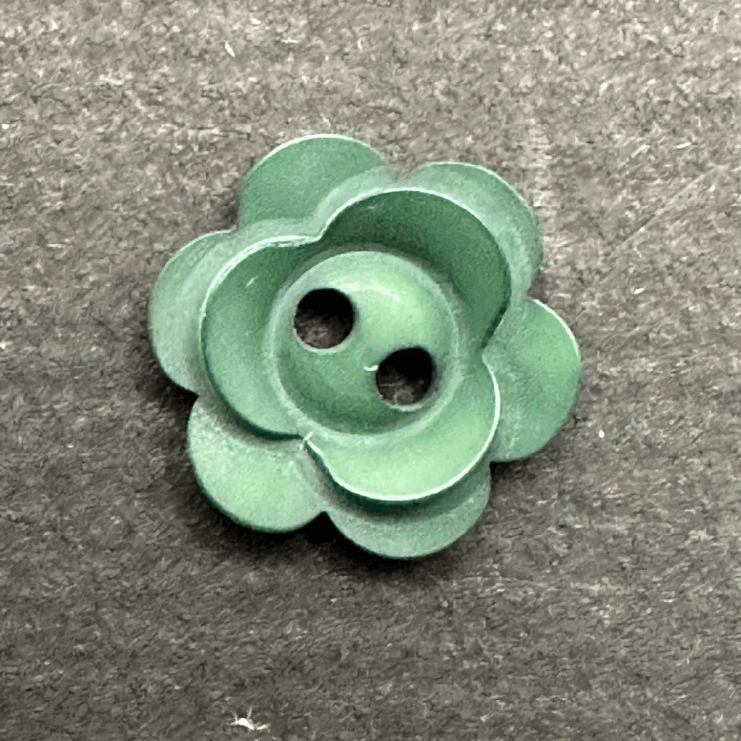 2 Hole Matt Flower Button 15mm