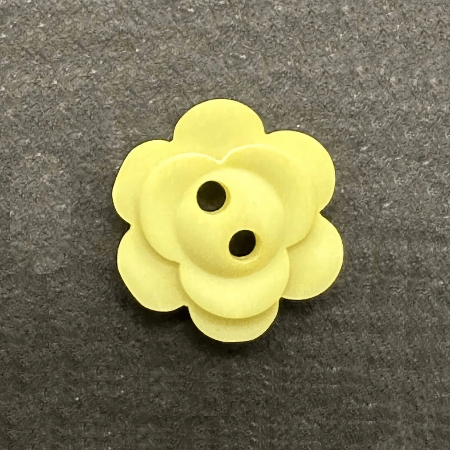 2 Hole Matt Flower Button 15mm