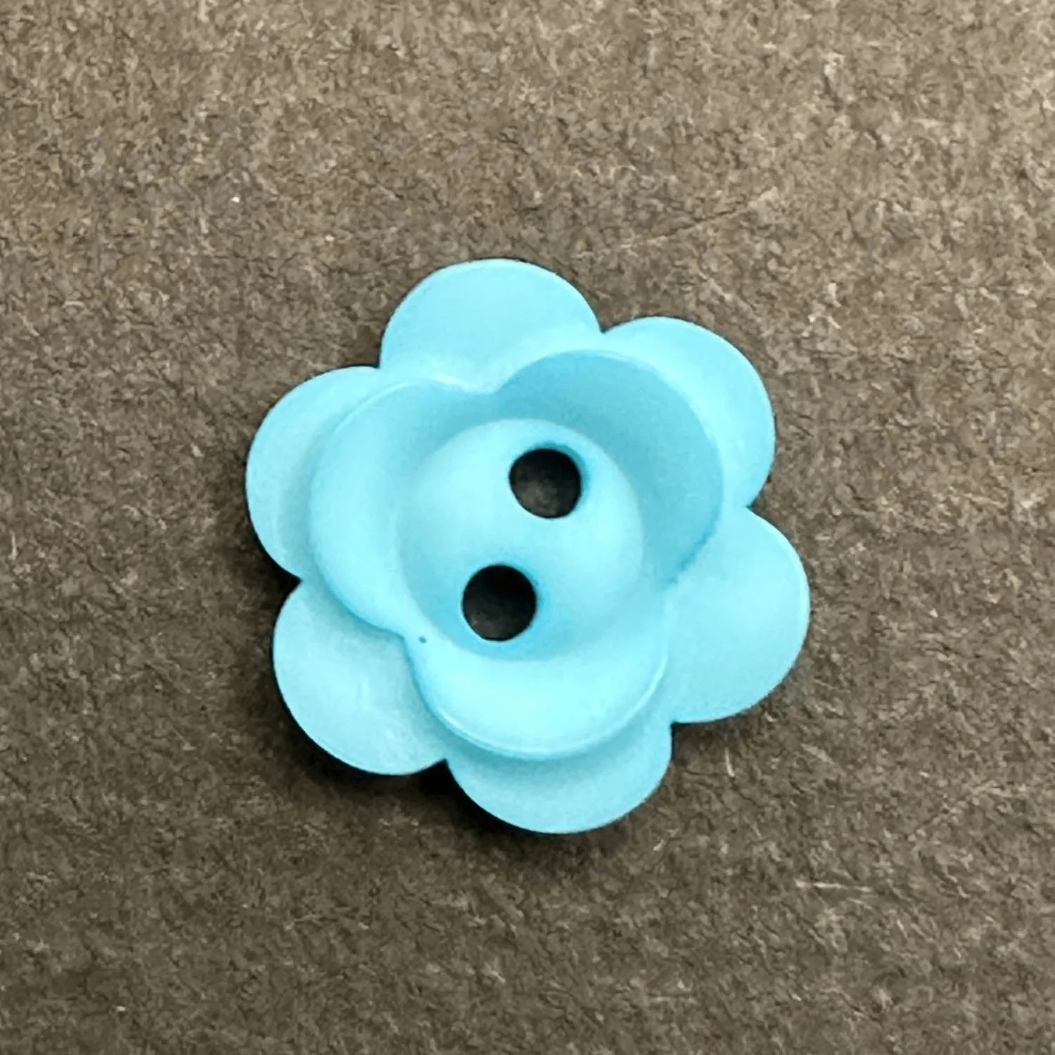 2 Hole Matt Flower Button 15mm