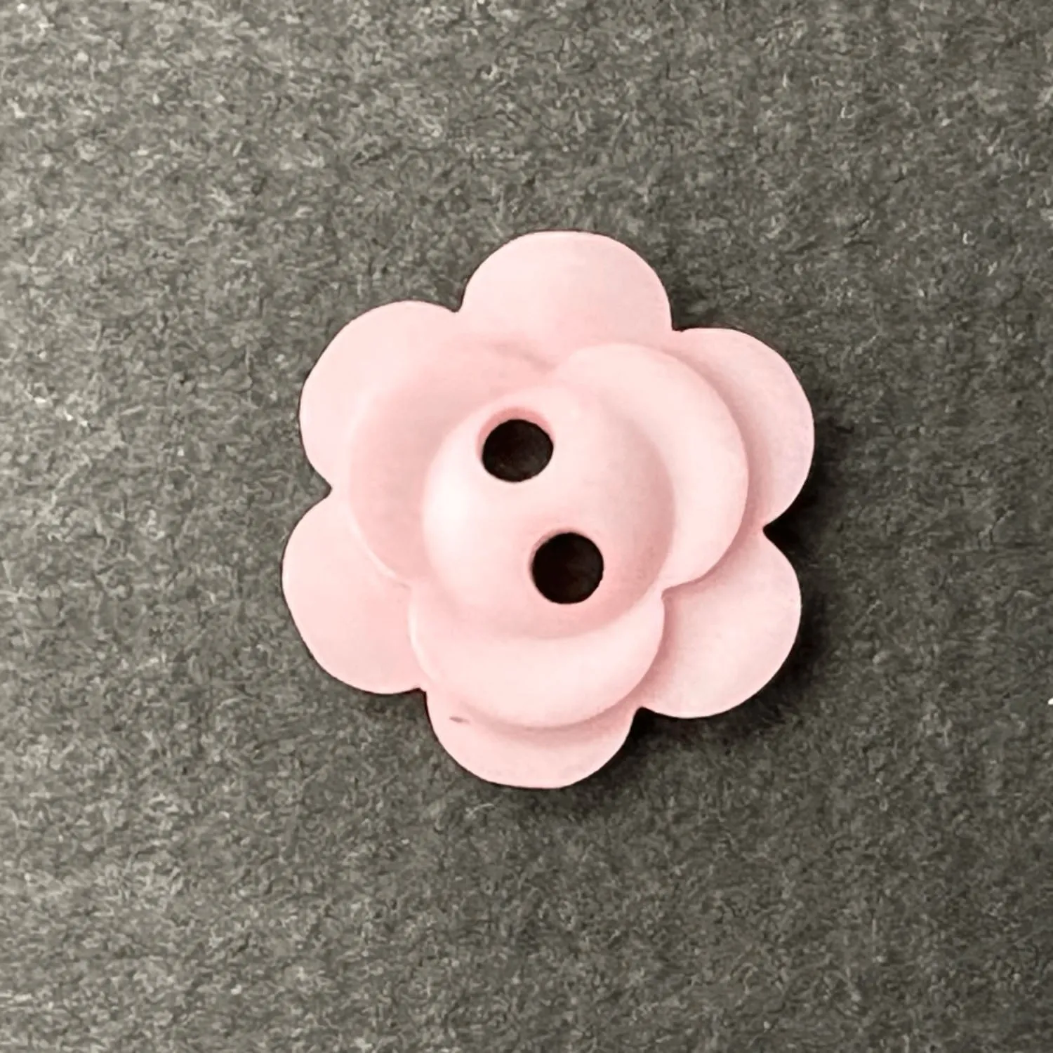 2 Hole Matt Flower Button 15mm