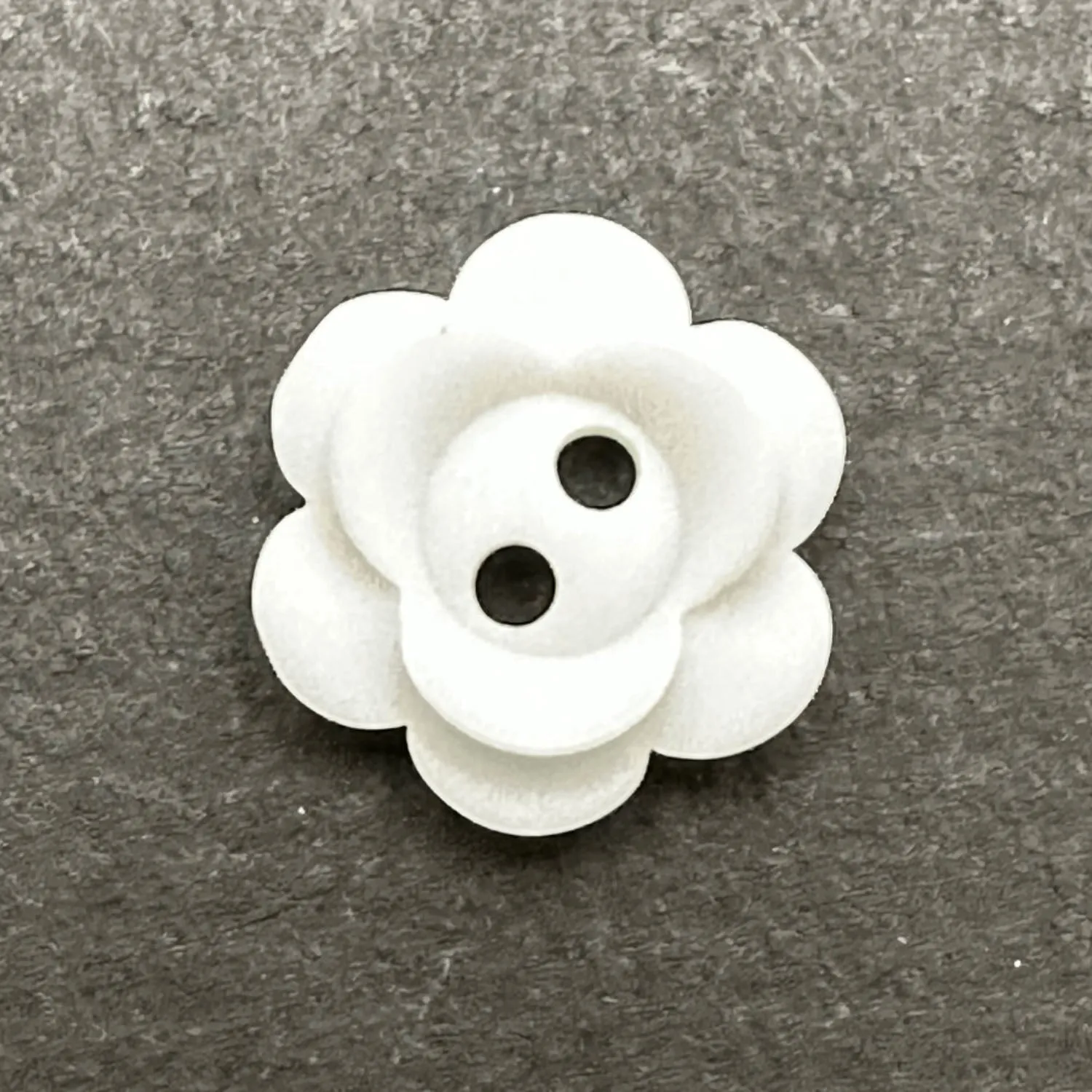 2 Hole Matt Flower Button 15mm