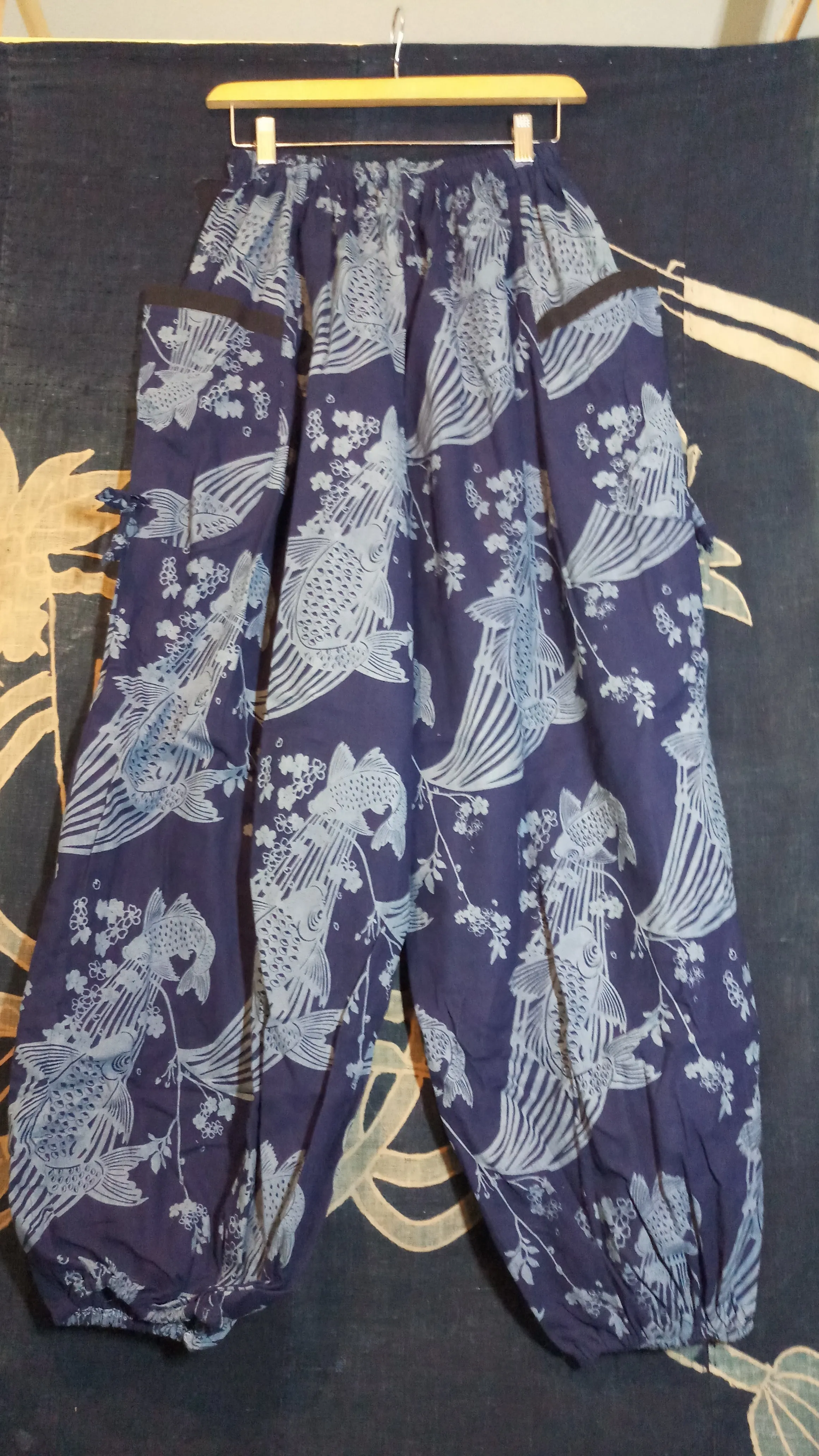 Waves Sakura (INDIGO)Koi Comfy Pants